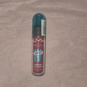 NYX Lip L.V. Gloss Serum in Pink/red/nude
